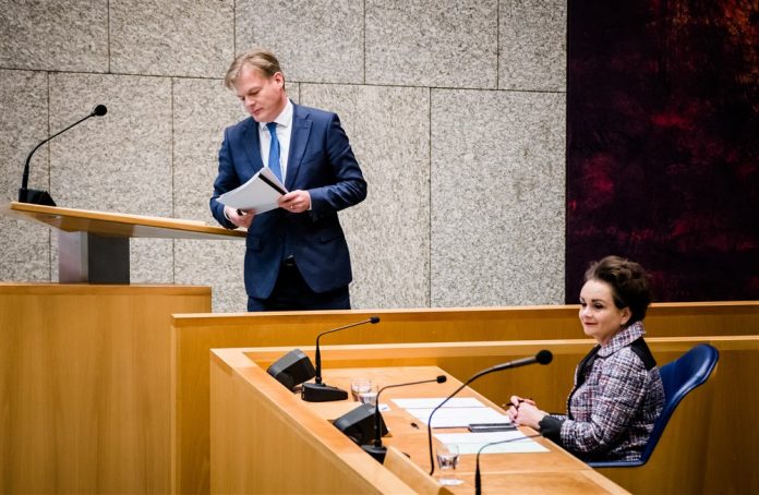 Debat over stopzetten kinderopvangtoeslag