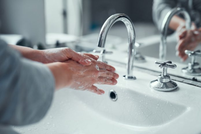 handen wassen hygiëne kraan
