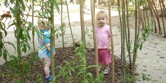 video-de-inspirerende-buitenruimte-van-kinderdagverblijf-eigen-wijs