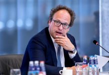 minister-koolmees-wil-snel-in-gesprek-over-werkdruk-kinderopvang
