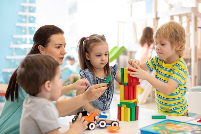 hoe-betrek-je-meertalige-kinderen-bij-de-groep