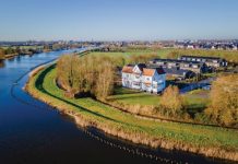 Op bezoek bij Het Pippi-Langkoushuis Het Pippi Langkoushuis vanuit de lucht