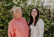 Serie: Generatiegedoe? ‘Als bso-kind nam ze het al op voor anderen’ Mariska en Rosalie